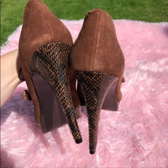 Microsuede/snakeskin print platform stilettos 11 - Picture 8 of 9